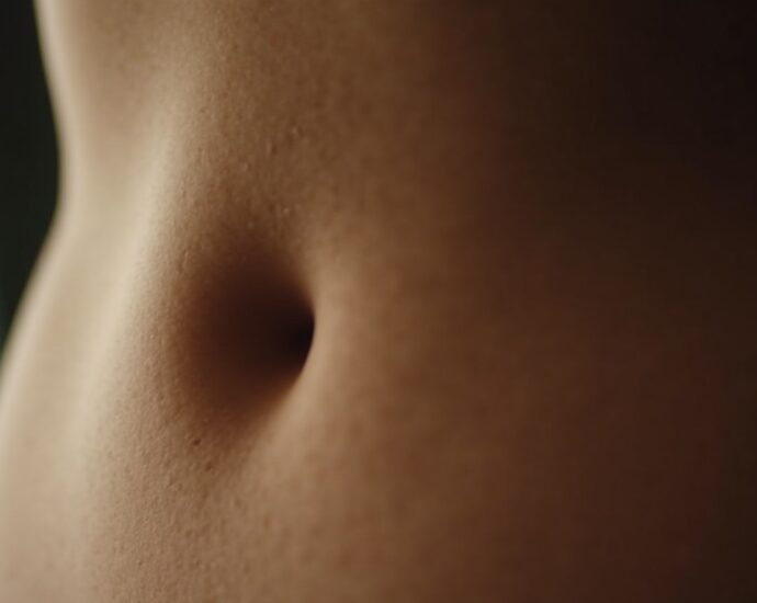 Réduire naturellement la taille de ses seins : mythe ou réalité ?